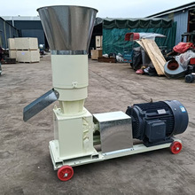 300轮转玉米饲料颗粒机 豆杆稻壳饲料造粒机 家禽鸡牛颗粒饲料机