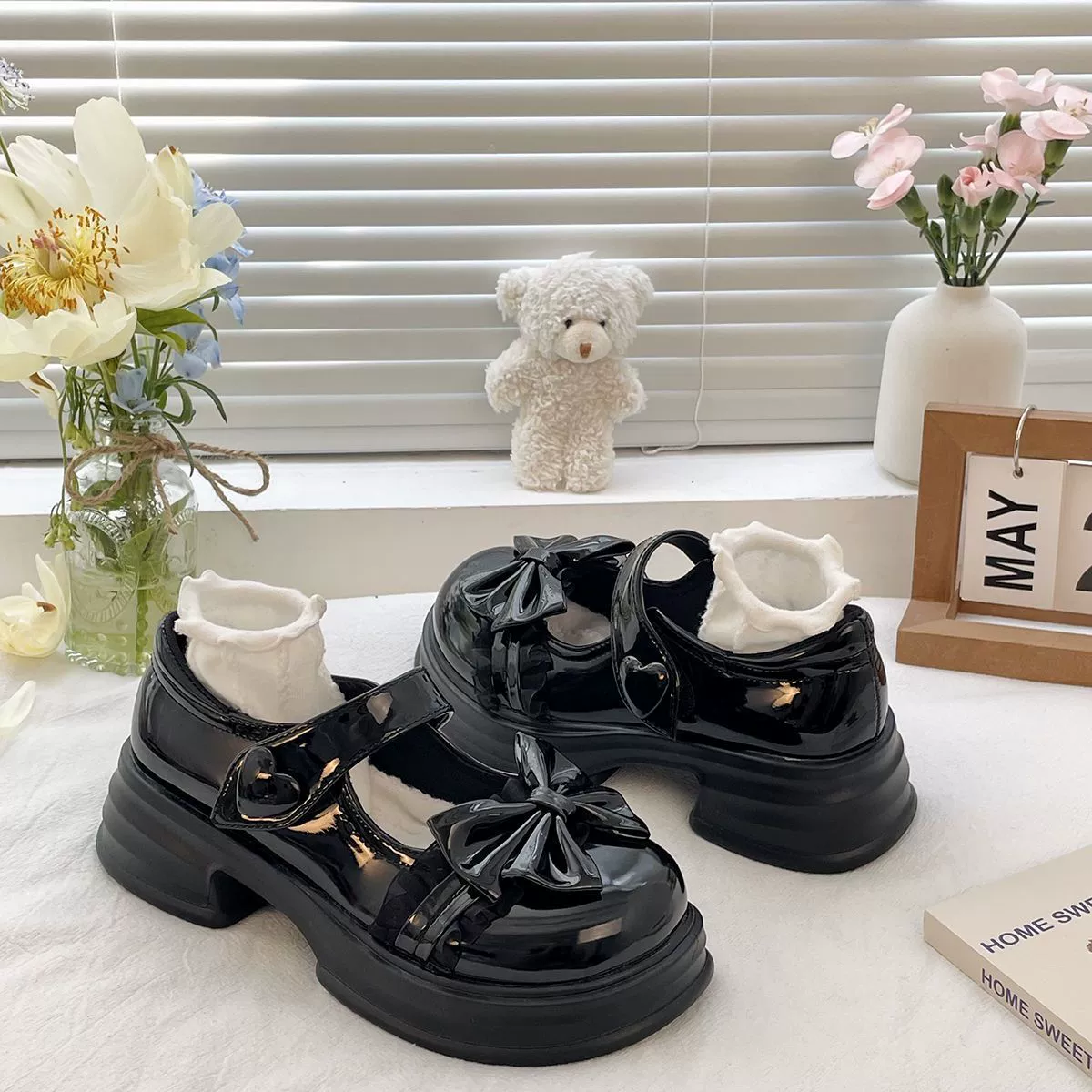 Лоферы с круглым носком на толстом каблуке и толстой подошве для женщин, новые летние туфли Мэри Джейн на липучке в британском стиле