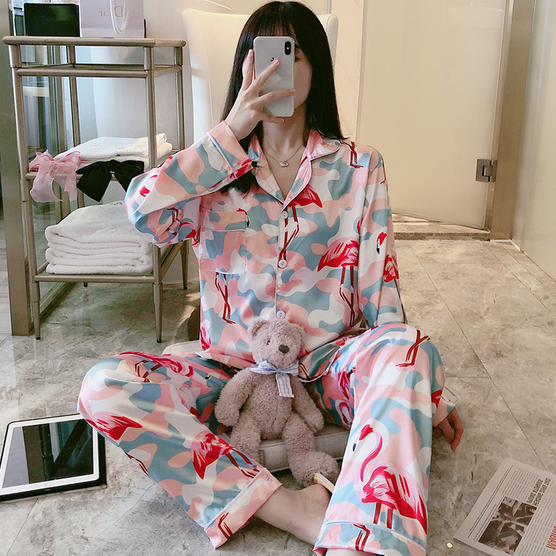 대외 무역 새로운 실크 잠옷 여성의 봄과 가을 캐주얼 긴 소매 여성의 아이스 실크 홈 의류 세트 도매