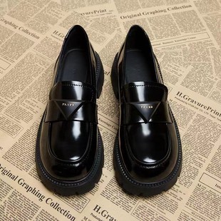 2025�ﶬ�¿����Q��ɫ����Ь�n�泱����ЬŮЬͨ�ڌW����Ь�羳