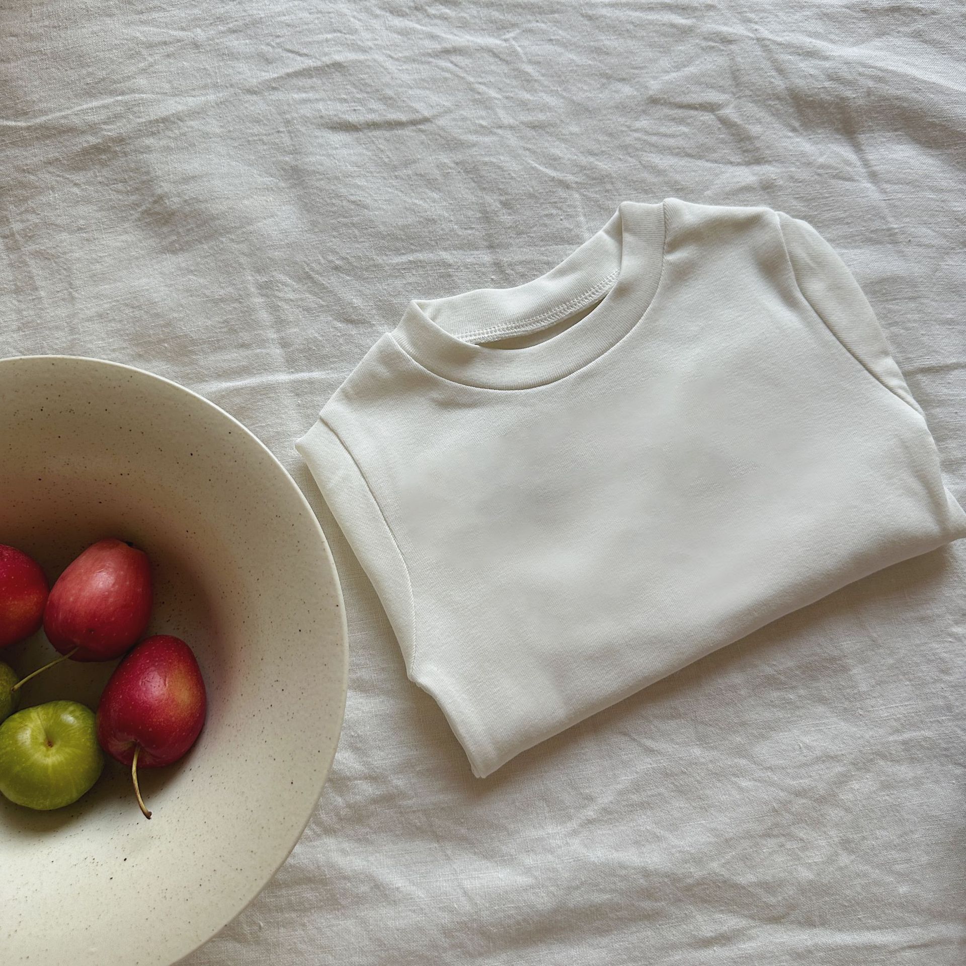 Sugar Pear ropa infantil camiseta de base para bebés top de vello 2024 otoño y invierno nuevo pijamas para niños y niñas chaqueta de otoño ropa infantil