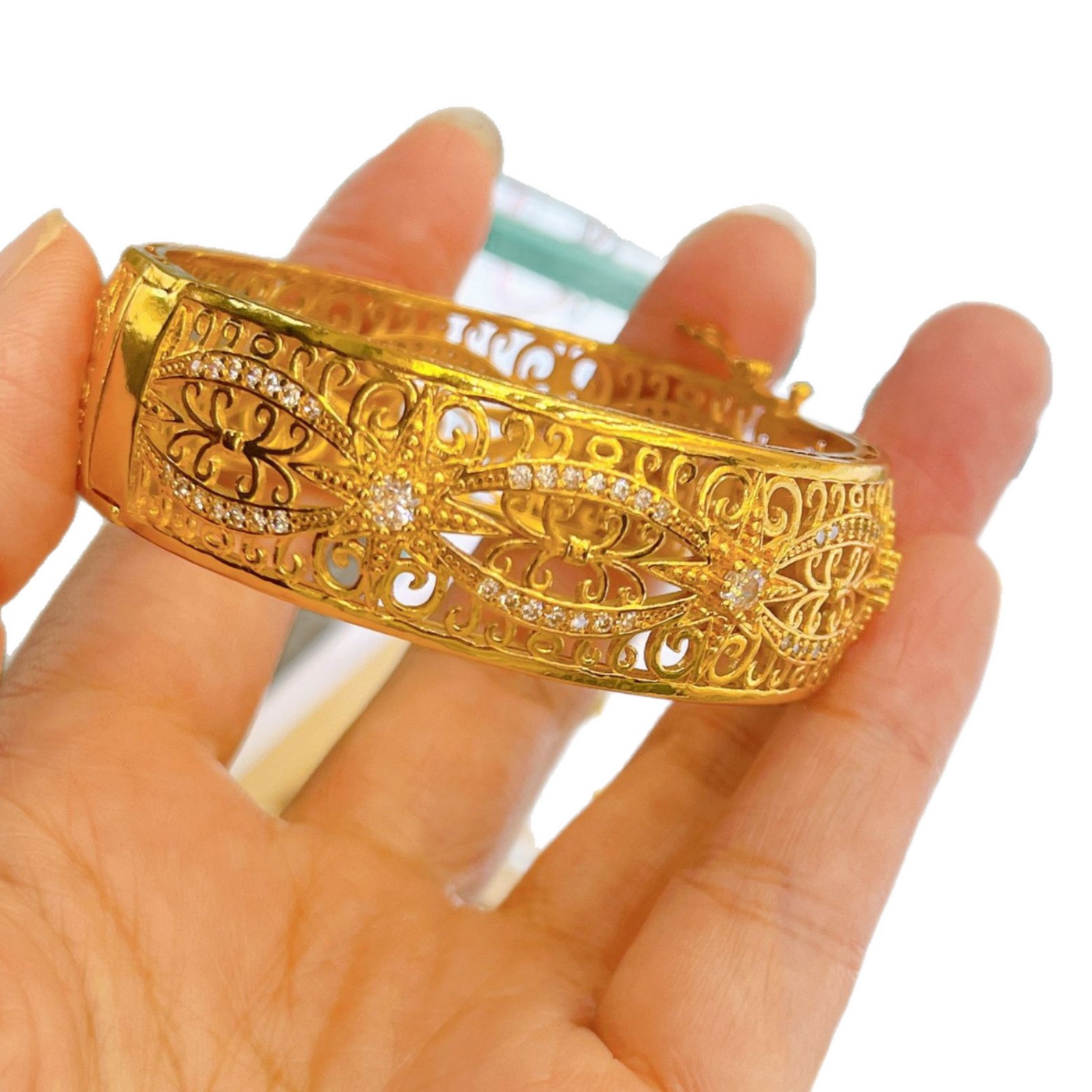 Brazalete de boda de oro abierto brazalete de boda hueco joyería de lujo ligera con diamantes de fijación de bloqueo