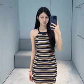26新款字母徽标纯欲风辣妹修身显瘦条纹时髦针织洋装吊带女现货发