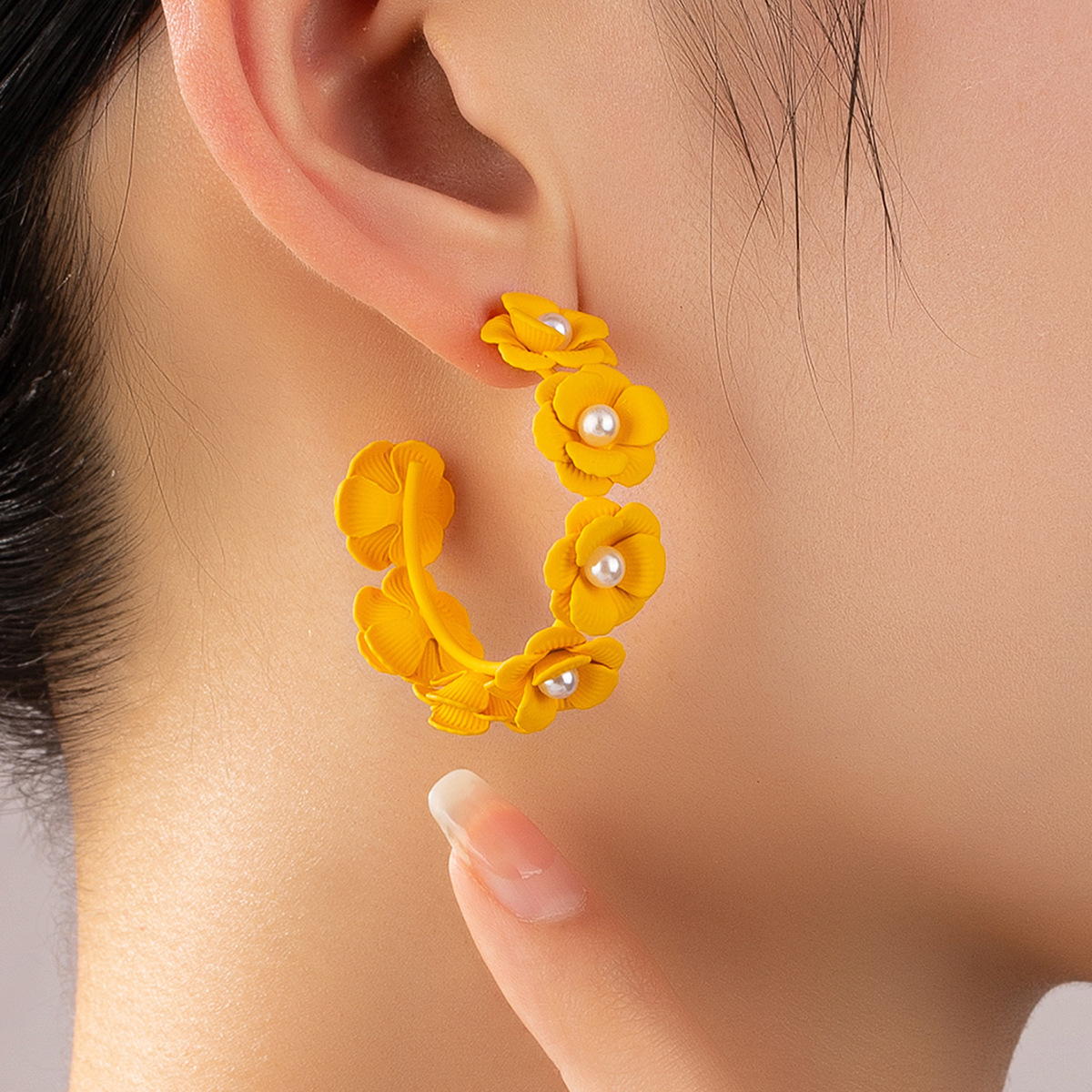 Sweet Flower Alloy Inlay Artificial Pearl Earrings