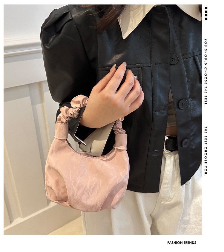 2024 Autumn/Winter ins solid-color stylish handbag with underarm pleats, a gentle Korean-style single-shoulder bag for women details Picture