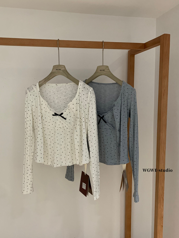 WGWE秋季甜美风碎花纽扣长袖开衫+蝴蝶结蕾丝吊带背心套装女W7067|undefined