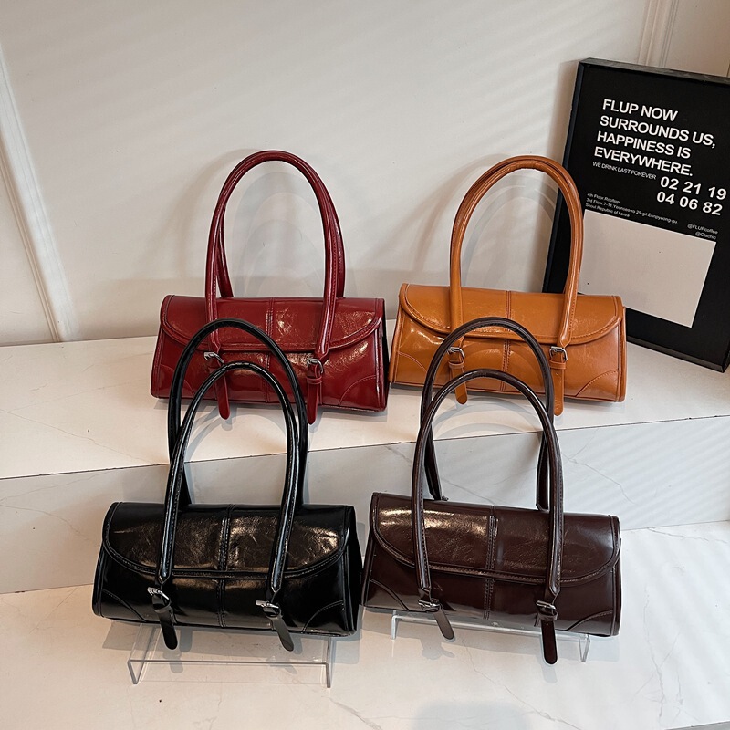 2025 Large Capacity Retro Commuting Women's Autumn and Winter New Style Elegant Simple Fashionable Single Shoulder Underarm Bag