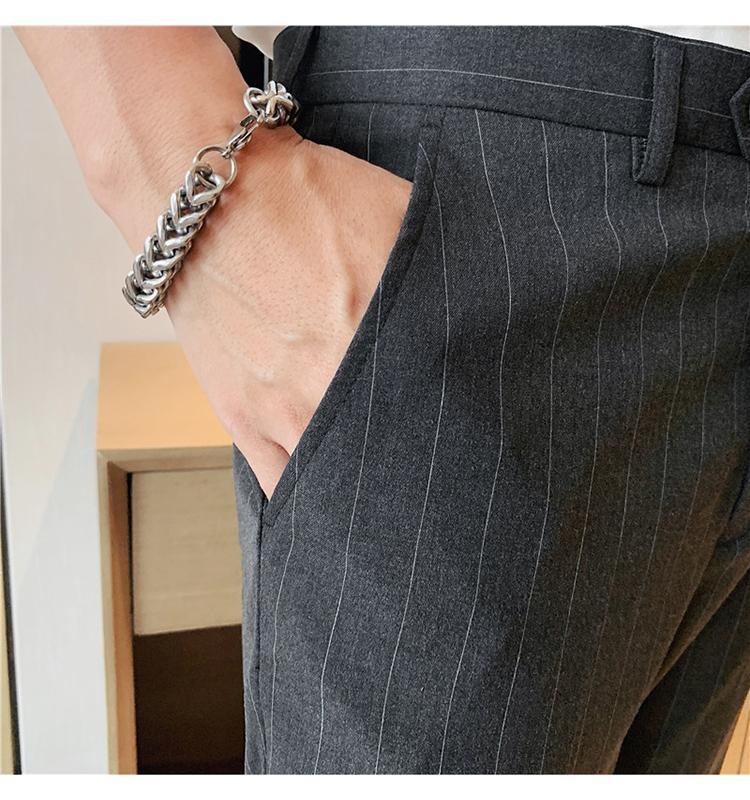 Quần tây sọc nam mùa hè ống côn Hàn Quốc dáng ôm nhẹ — Màu xám đậm với fleece, Quần lửng màu xám đậm, Quần lửng đen, Lông cừu đen chi tiết 17