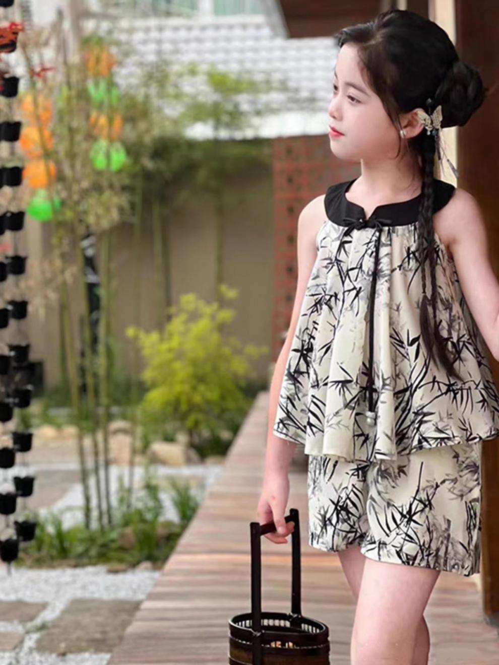 Girls Chinese Style Sleeveless Top And Shorts Two-piece Set_voghion.com