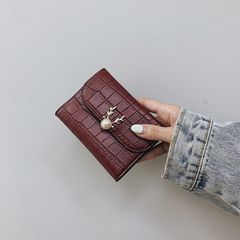 Wallet women's short 2022 new European and American deer head fashion folding coin purse crocodile pattern ins style wallet card bag