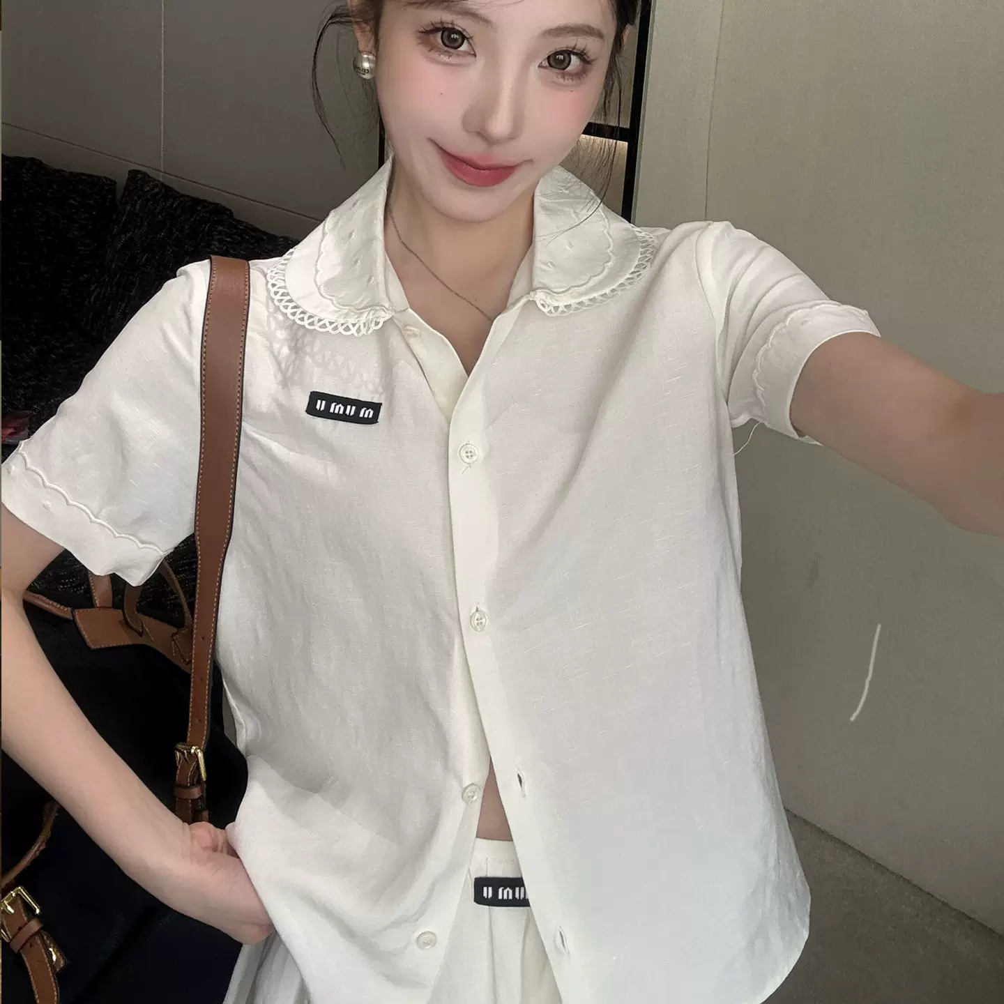 高端早春2025娃娃领白色短袖衬衫女日系设计感小众甜美少女感上衣