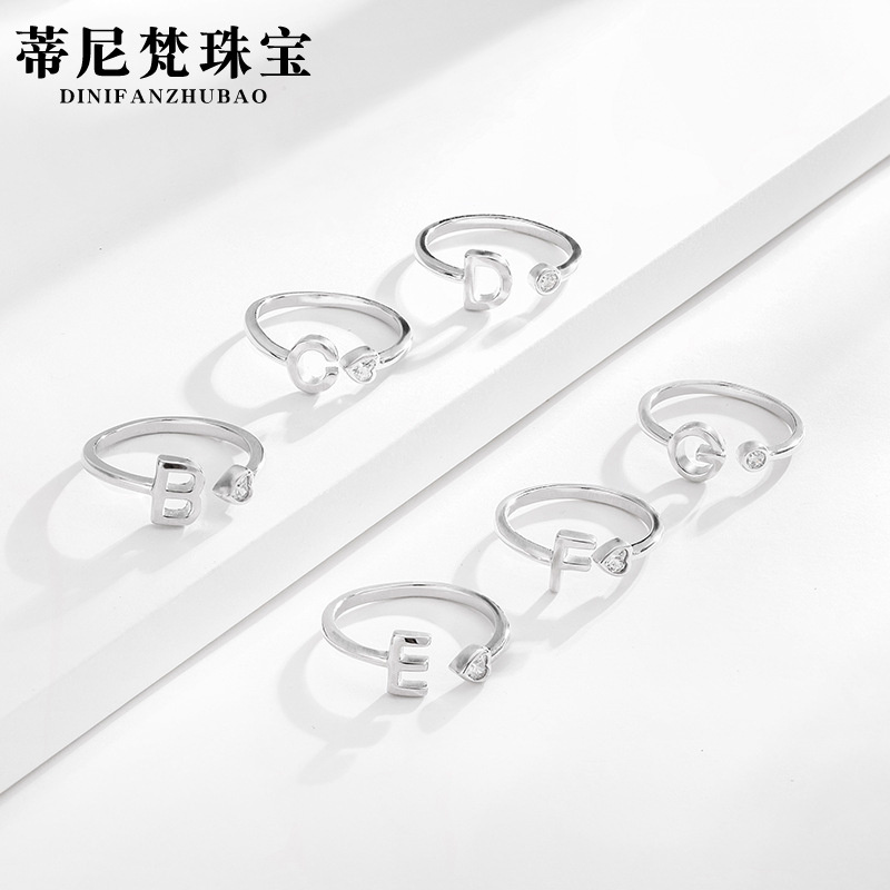 Joyería transfronteriza 26 letras inglesas s925 anillo de plata esterlina personalidad temperamento europeo y americano hombres y mujeres pulsera de anillo abierto