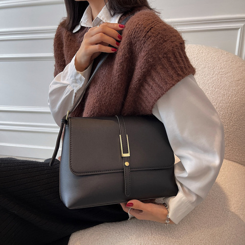 Cross-border premium European and American-style bags: Retro shoulder & underarm bags — 2024 new trendy niche design, chic small square crossbody bags