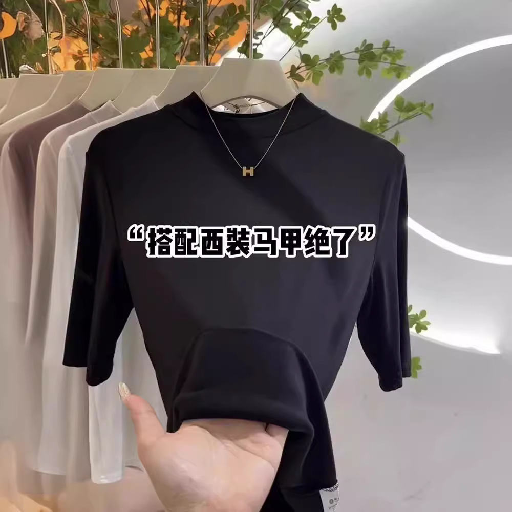 Black turtleneck mid-sleeve base layer top for women, new spring and autumn style, slim fit, five-quarter sleeve T-shirt, flattering and versatile top.