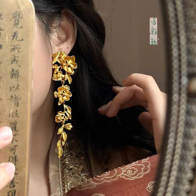 复古鎏金花朵流苏耳环女秋冬轻奢高级感耳钉小众夸张气质耳坠耳饰|undefined