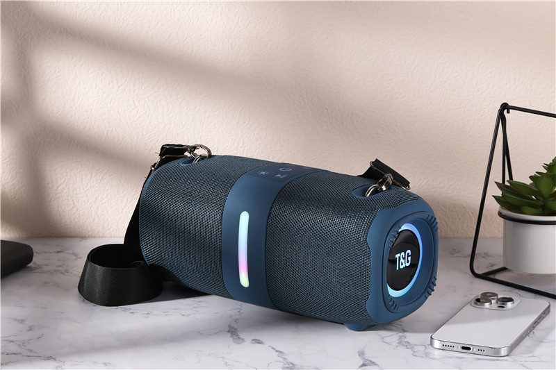 Altavoz Bluetooth transfronterizo TG669 Tarjeta portátil para exteriores de alto volumen U Disco de radio Subwoofer Correa de audio
