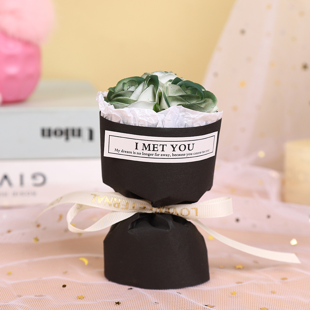 Día de San Valentín ins bolsillo encuentro pequeño ramo de flores MINI novia regalo decoración de automóvil salida de aire mini rosa