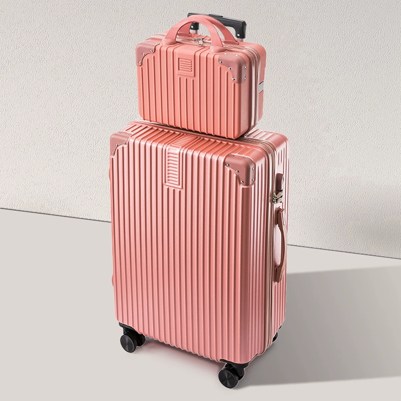 Capacious suitcase, durable box with zipper