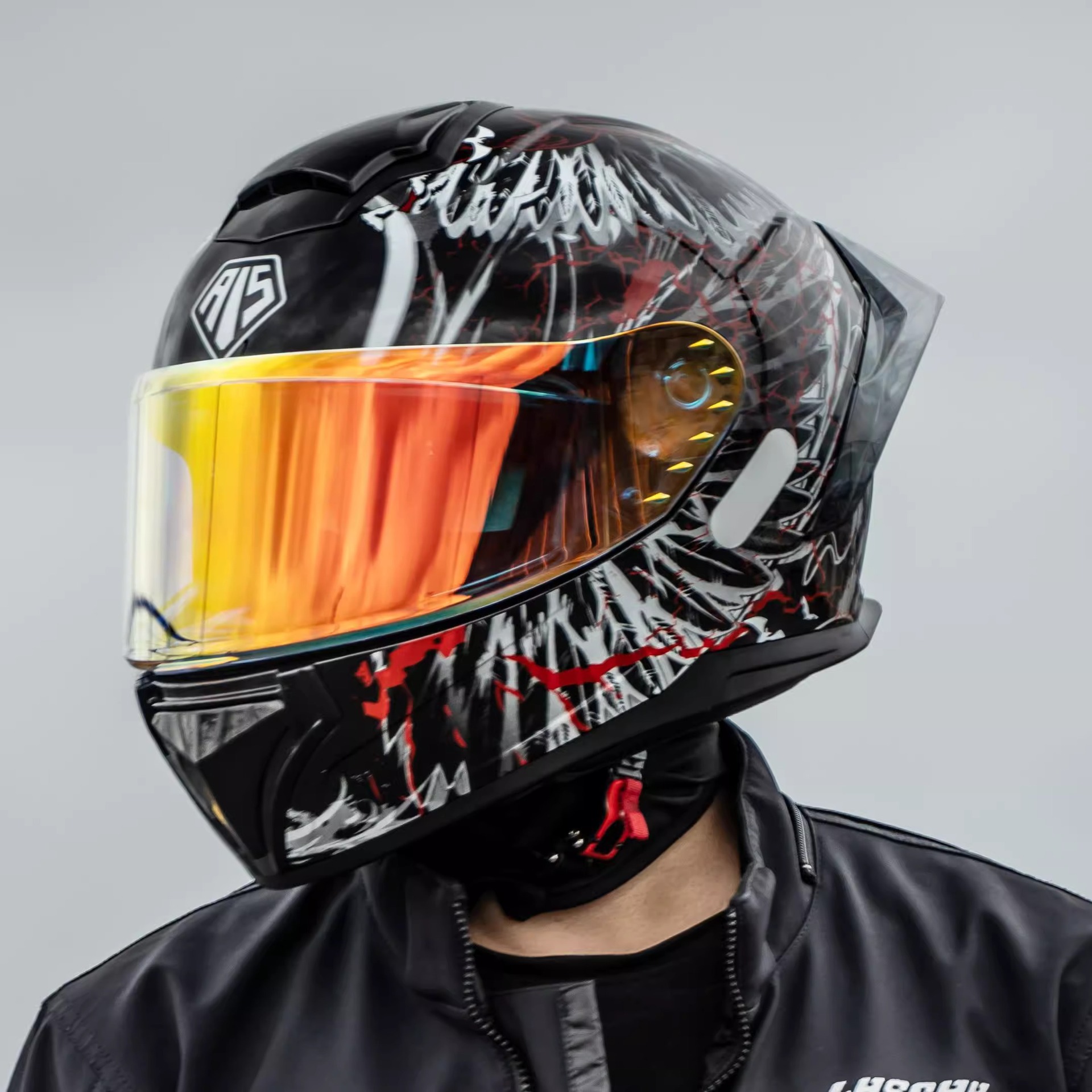 Casco Lion masculino motocicleta casco completo locomotora de defensa femenina cuatro estaciones casco de montaje universal 3C certificado gran cola