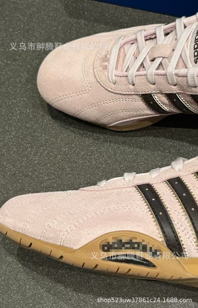 Racing shoes pink and black (high version)