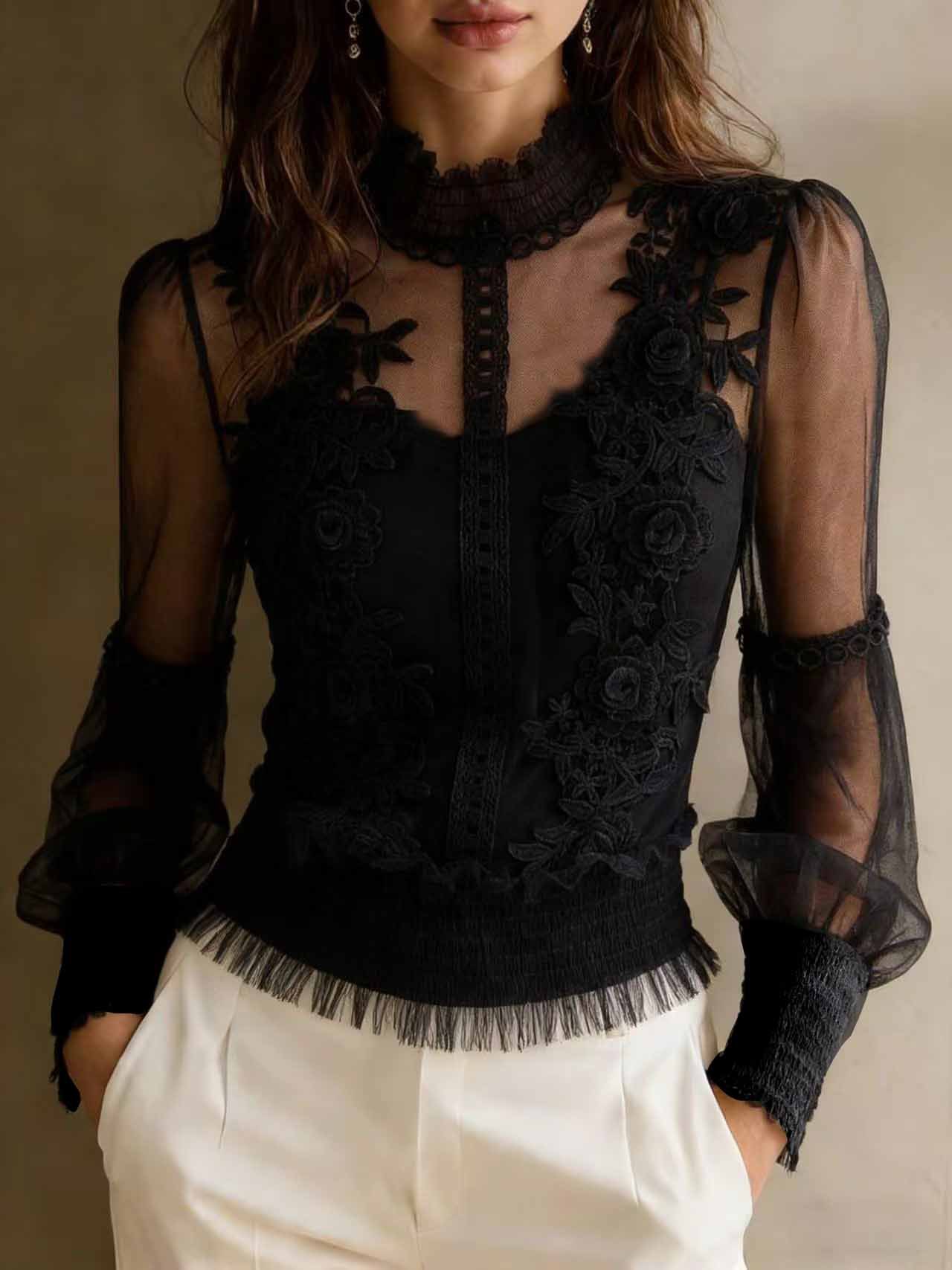 Damen T-shirt Mit Spitzenapplikationen Aus Dreidimensionalem Netz_voghion.com