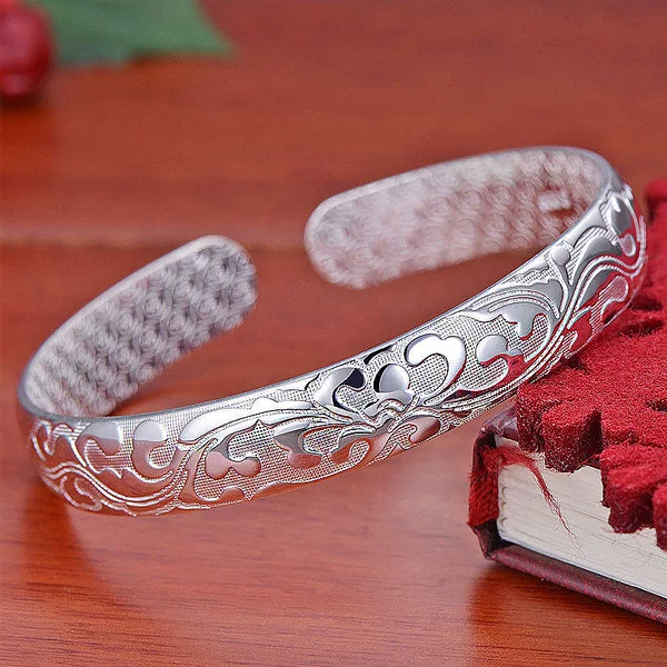 Tiktok Live Streaming Popular Personalized Fashion Open Silver-Plated Bracelet for Women Floral Bracelet Jewelry Gift Factory Wholesale