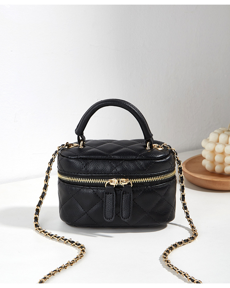Borsa a tracolla mini trapuntata alla moda con catena_voghion.com