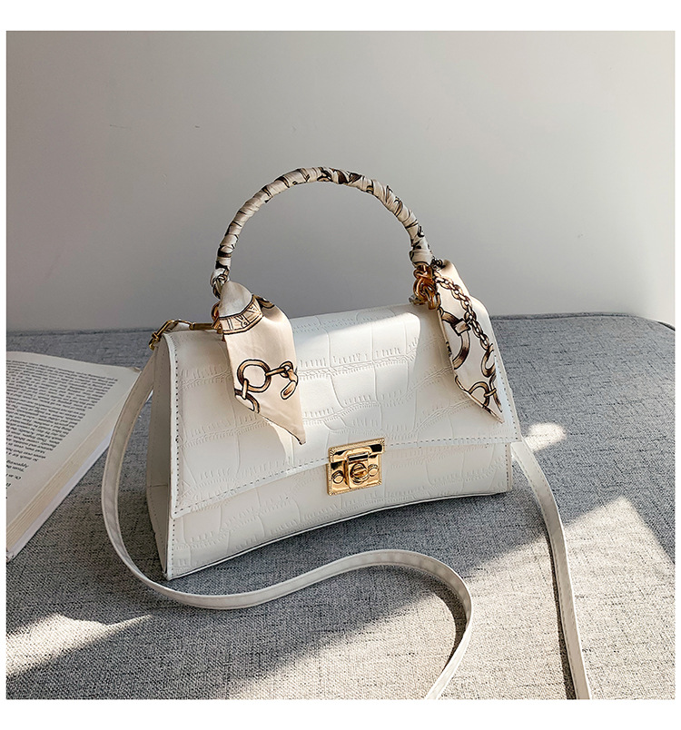 Fashion New Texture Chain Bag Western Stone Pattern Single Shoulder Messenger Small Square Bag display picture 6