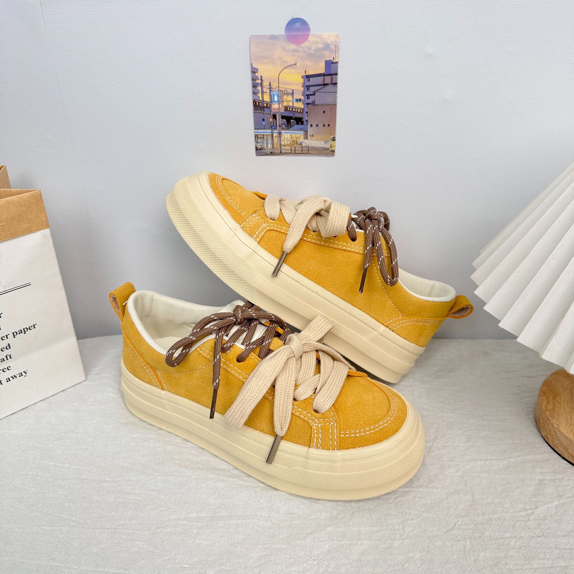 Yuanbo retro té con leche zapatos de lona niñas 2025 primavera y otoño suela gruesa japonesa negra marea nacional zapatos de suela blanda en nombre del cabello