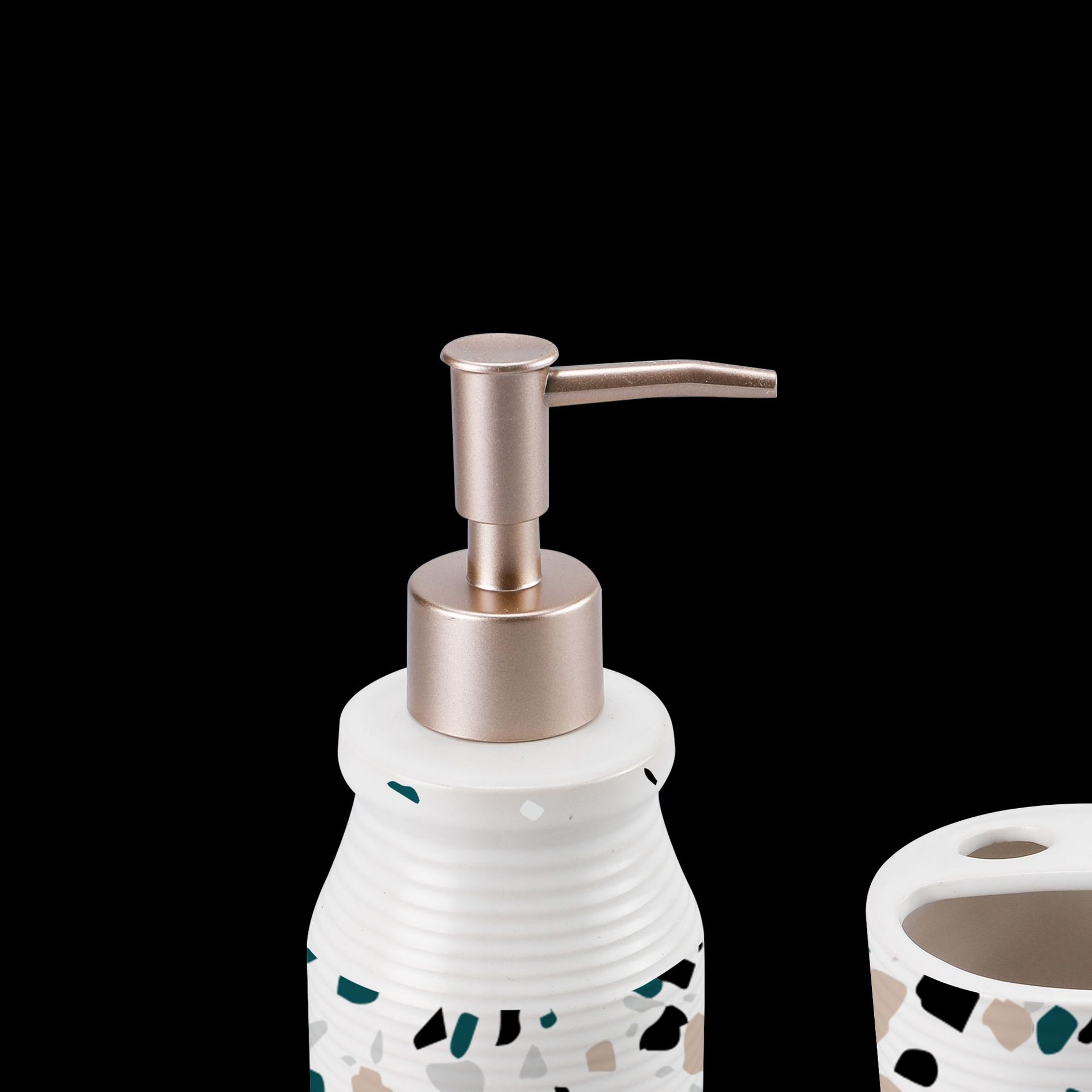 Traje de baño de cerámica impreso de estilo europeo creativo artículos de tocador para el hogar caja de regalo traje de lavado en caja de color conjunto de cuatro piezas