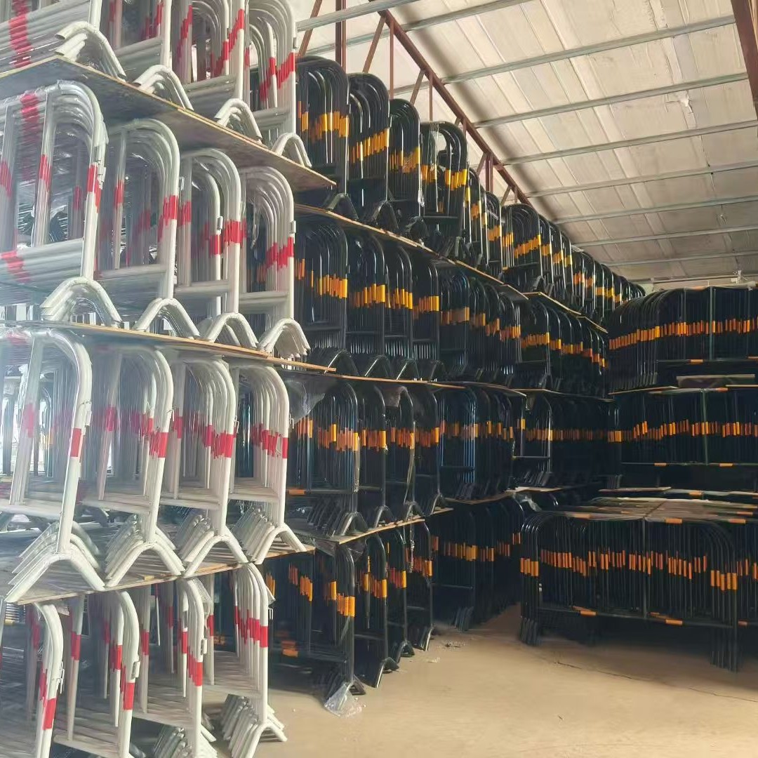 黄黑铁马护栏临时道路施工隔离栏交通安全临边移动围栏铁马护栏