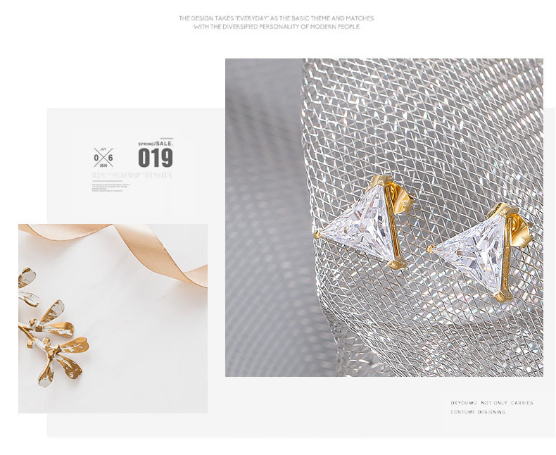 Fashion Triangle Titanium Steel Inlay Zircon Ear Studs 1 Pair