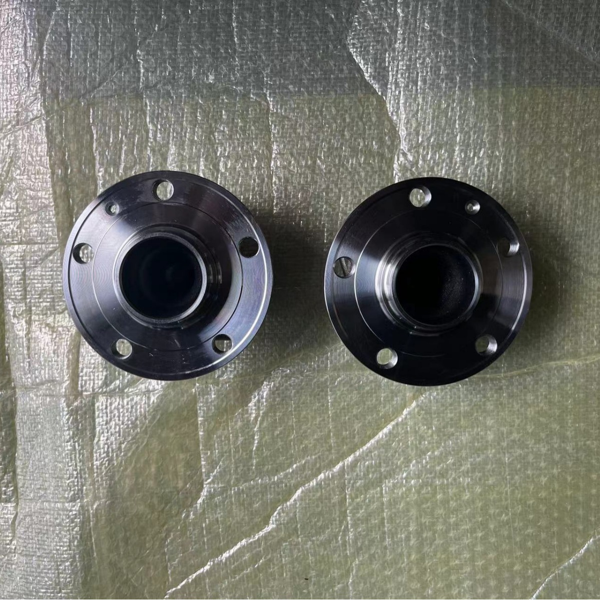 ID4 two-wheel drive front wheel bearing original brand new suitable for ID3 ID4 ID65QF 501 611 B 3