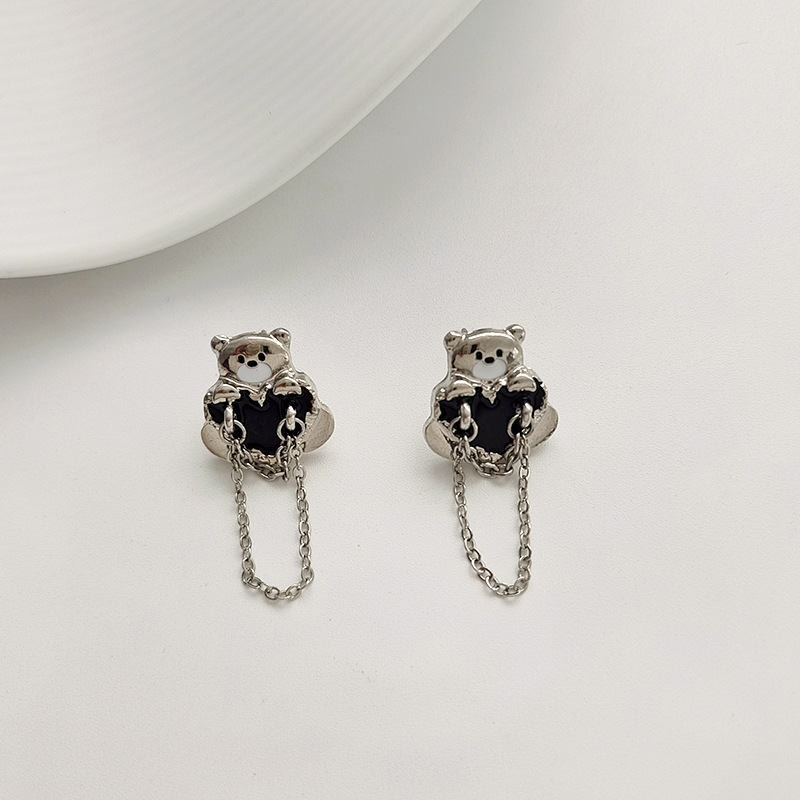 Cute Bear Heart Shape Alloy Enamel Women's Drop Earrings 1 Pair display picture 3