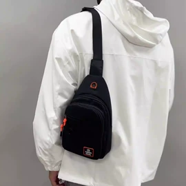 其他学生包袋;运动挎包;运动腰包