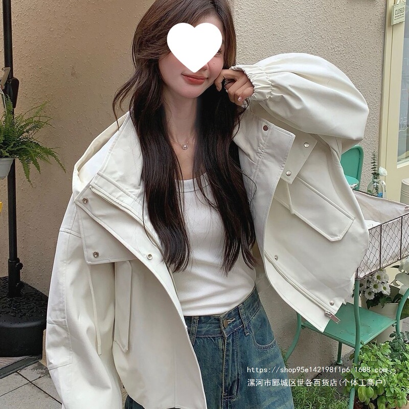 Off-white workwear hooded windbreaker, women's short jacket, autumn 2026 new style, casual jacket for petite figures