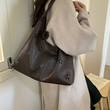 镂空花瓣单肩包女新款复古大容量子母托特包外出简约通勤PU女包