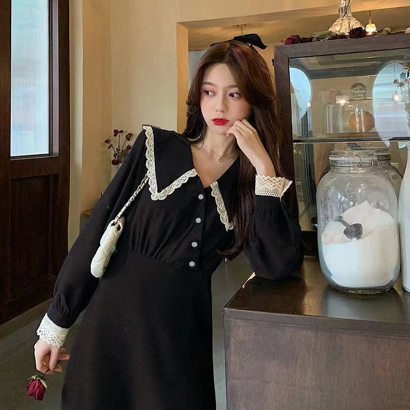 French Retro dress Women's 2024 Autumn Wear Design Sense New Style Slimming Elegant Long Sleeve Dress for Small Men