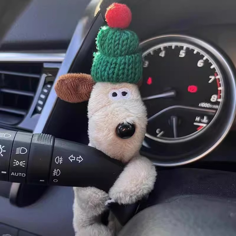 Car Dashboard Decoration Doll, Internet Celebrity Car Interior Wiper Mirror Cute Pilot Dog Car Ornament