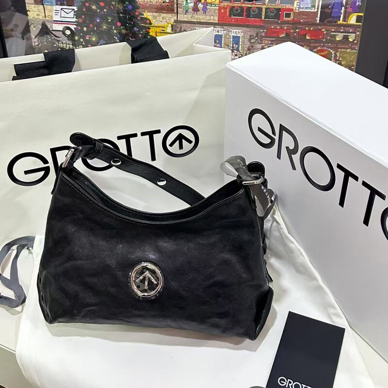 Grot Mini Hobo Unisex Black Vegetable-Tanned Pleated Leather Lightweight Shoulder Crossbody Underarm Soft Bag Grot Mini Hobo Unisex Black Vegetable-Tanned Pleated Leather Lightweight Shoulder Crossbody Underarm Soft Bag