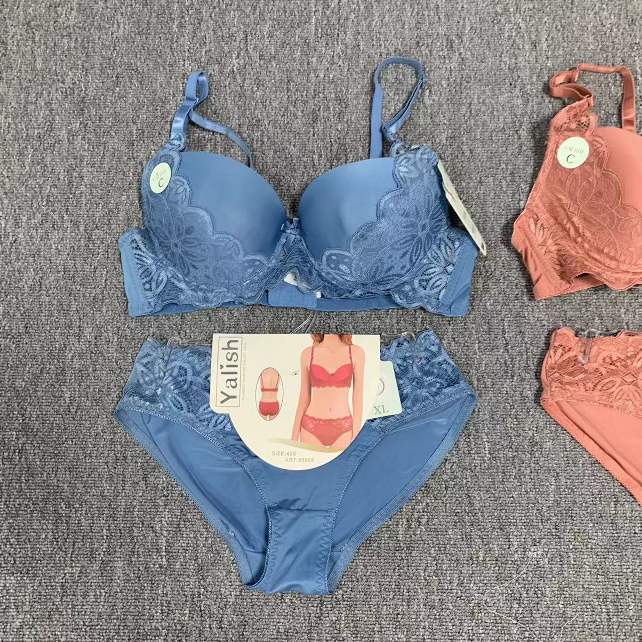 Miscellaneous lace large size women's bra set with steel rims_voghion.com