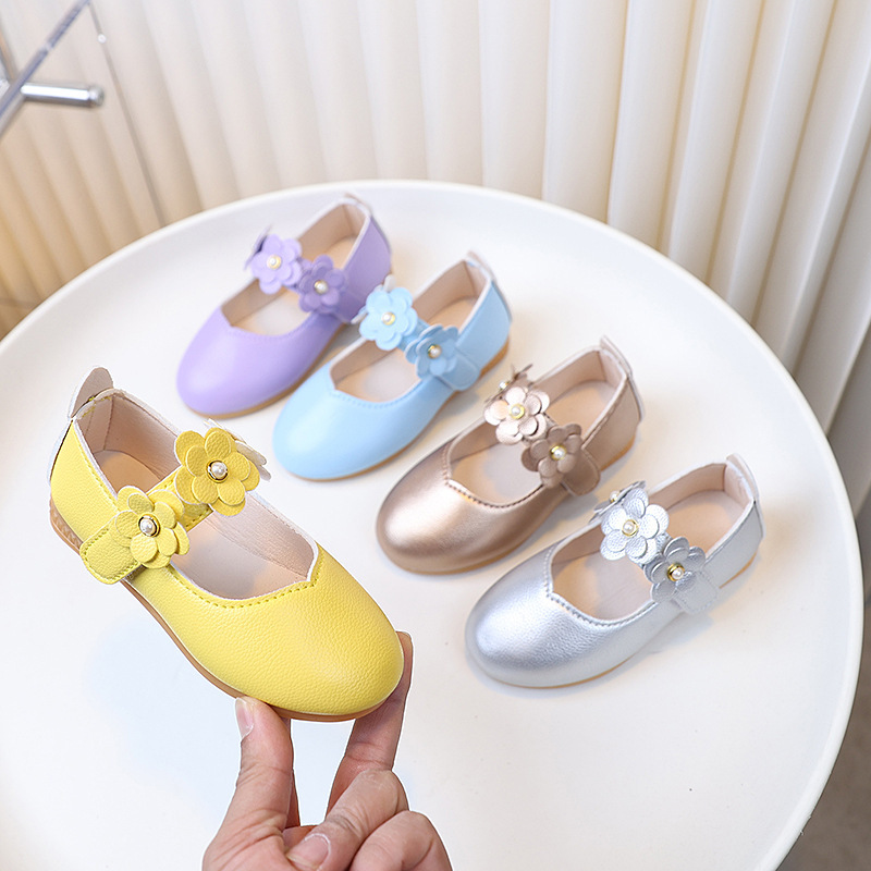 Factory Direct girls' leather shoes children princess shoes single shoes White shoes performance shoes children's shoes wholesale medium and large children's baby