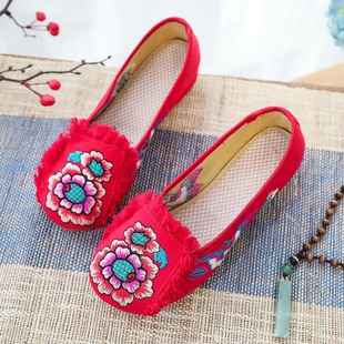 Burr Embroidered Shoes Cloth Shoes Oxford Soft Sole Walking Casual Dance Shoes Square Dance Shoes
