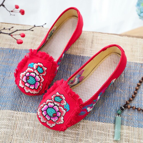 Raw edge embroidered single shoes, Oxford soft-soled walking casual dance shoes, square dance shoes