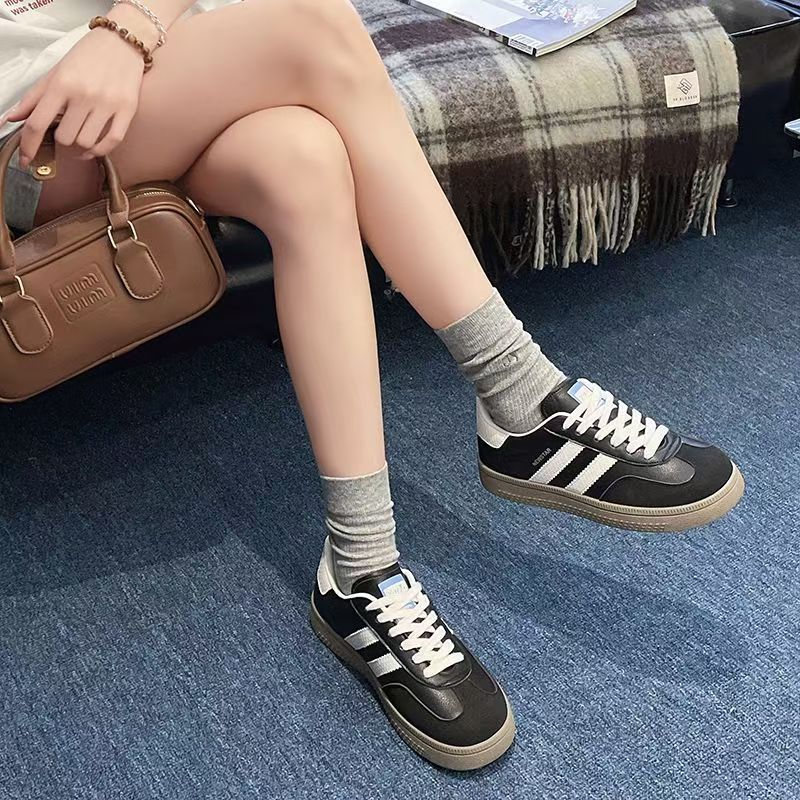 Zapatos deportivos retro de primavera y verano de 2025 nuevos zapatos de mujer de moda, zapatos casuales de nicho para estudiantes, mujeres