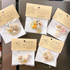 創意的な家庭用冷蔵庫にサザエ貝殻工芸品を貼る観光スポット記念プレゼントの屋台夜市のアクセサリー