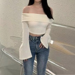 2025 Spring Korean Style Bell Sleeve Slim One-Shoulder Sexy Short-Sleeve Knit Top for Women