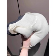 入秋高级感穿搭白色羊毛针织衫女秋冬内搭羊绒毛衣打底衫长袖上衣