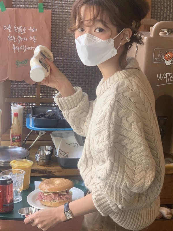 韩国Thebarnnet 八奶麻花软糯毛衣女宽松高质感套头上衣针织衫|undefined