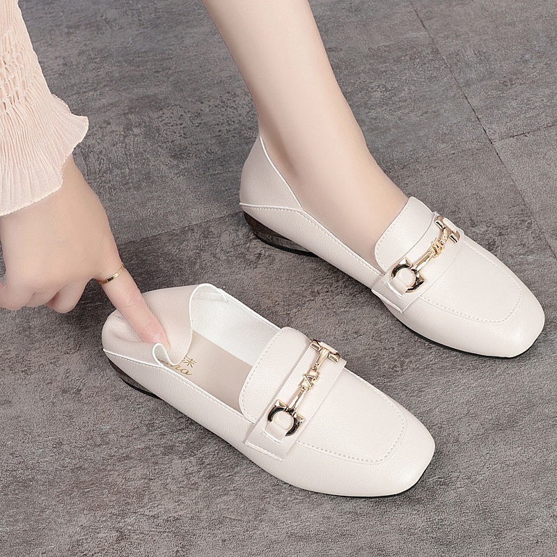 Dos zapatos de cuero de estilo británico, primavera y verano de 2026, nuevos zapatos de cuero suave de un solo pie, temperamento versátil Lefour.
